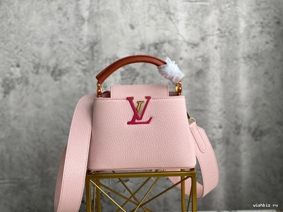 WIS VUITTON LOUIS CAPUCINES MINI 0131